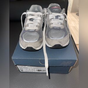 Kids New balance 990 gently warn US size 11C